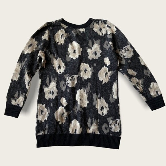 Isaac Mizrahi Knit Floral Intarsia Long Cardigan Sweater Button Front V-Neck M - Picture 13 of 15